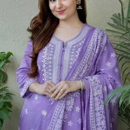 advik WOMEN Embroidered, Printed, Solid Kurta, Trouser/Pant & Dupatta Set image 2