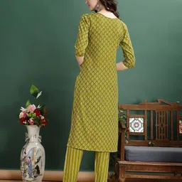 berrylicious Women Cotton Blend Kurta Pant Dupatta Set image 2