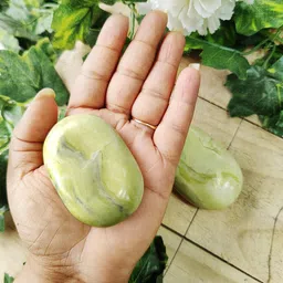 9dzine Serpentine Palm Stone Crystal,Serpentine Large Crystal Palm Stone For Meditation Polished Oval Crystal Stone image 4