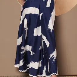 zwerlon Women Flared Blue, White Viscose Rayon Trousers image 2