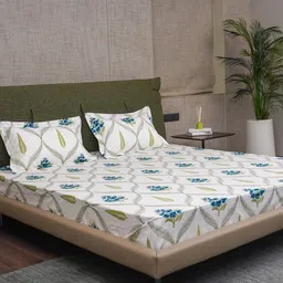 URBAN SPACE Blue & White Floral Printed Cotton 200 TC Single Bedsheet With 2 Pillow Covers image 1
