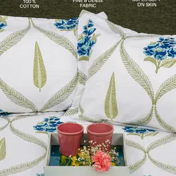 URBAN SPACE Blue & White Floral Printed Cotton 200 TC Single Bedsheet With 2 Pillow Covers image 4