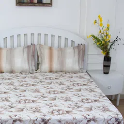 GM Brown Floral 144 TC Queen Bedsheet with 2 Pillow Covers image 3