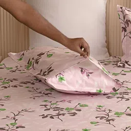 HOMEMONDE Pink & White Printed Cotton 210 TC Fitted Queen Bedsheet with 2 Pillow Covers image 2