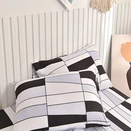 JC HOME White & Black Geometric 140 TC Fitted Queen Bedsheet with 2 Pillow Covers image 5