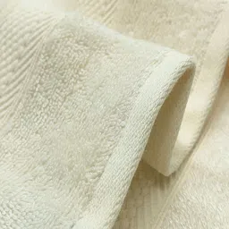 Aura Off-White Solid 525 GSM Spur Bamboo Large Bath Towel image 4