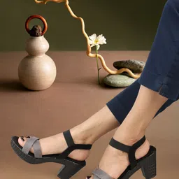 denill Women Wedges Sandal-picture-34