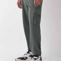 bewakoof Men Solid Grey Track Pants image 4