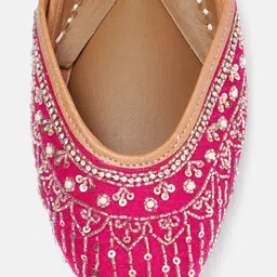 house of pataudi Mojaris For Women image 4