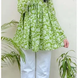 new rjp craft Casual Regular Sleeves Printed Women Green Top-picture-14