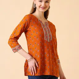 sangouri Casual Regular Sleeves Printed Women Yellow Top image 2
