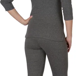 Selfcare New Combination Of Colours Women Top - Pyjama Set Thermal image 2