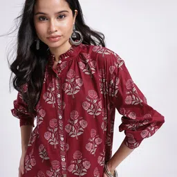 Women Relaxed Fit Fit Printed Casual Shirt-image-97