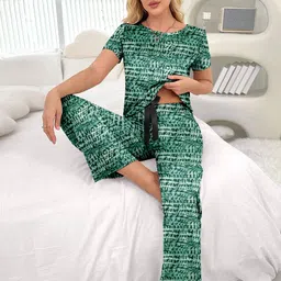 mishitasales Women Night Suit Set Green Printed image 3