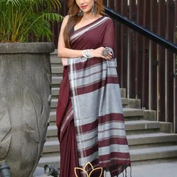 twirl Woven Handloom Pure Cotton Saree image 3