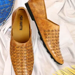 von huette Jutis For Men image 2