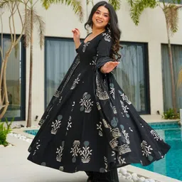 divastri Women Viscose Rayon Kurta Palazzo Dupatta Set image 5