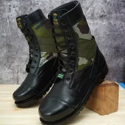 skypher Men’s Stylish Leather Boots Boots For Men image 4