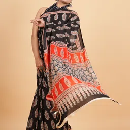 lovwear Printed Ikkat Pure Cotton Saree image 3