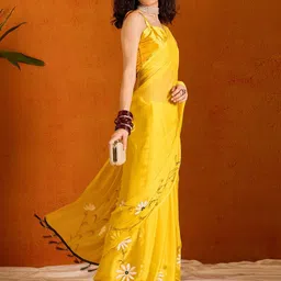 Saree mall Floral Pure Chiffon Gadwal Sarees image 4