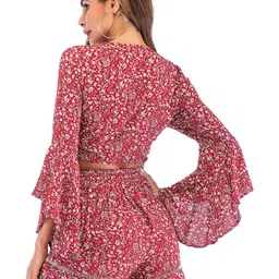 StyleCast Red Floral Printed V-Neck Top With Shorts image 5