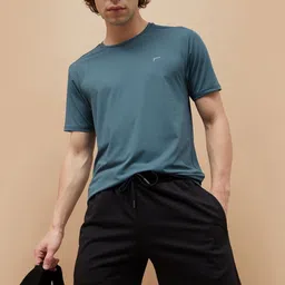 Fame Forever by Lifestyle Men Solid Round Neck T-shirt image 1