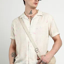 Campus Sutra Men Comfort Cuban Collar Printed Heathered Drawn Casual Shirt image 1