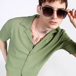 Campus Sutra Men Comfort Interwine Textured Cuban Collar Oversized Casual Shirt image 1