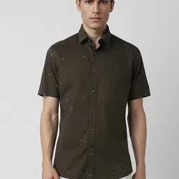 Van Heusen Sport Slim Fit Conversational Printed Half Sleeves Cotton Casual Shirt-picture-41