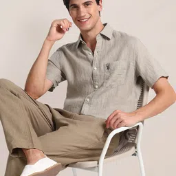 U.S. Polo Assn. Spread Collar Short Sleeves Tailored Fit Casual Shirt image 1