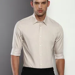 Calvin Klein Jeans Spread Collar Chambray Pure Cotton Slim Fit Formal Shirt-picture-19