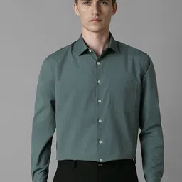 Louis Philippe Men Spread Collar Solid Cotton Slim Fit Formal Shirt-picture-37