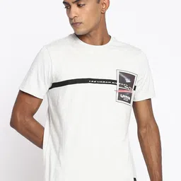 Lee Men Grey Typography Pockets Slim Fit T-shirt-picture-13