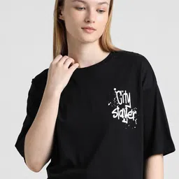 ONLY Typography V-Neck Boxy T-shirt image 1