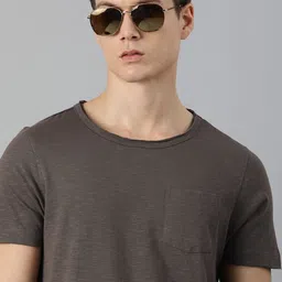 Roadster Men Charcoal Grey Solid Cotton T-shirt-picture-31