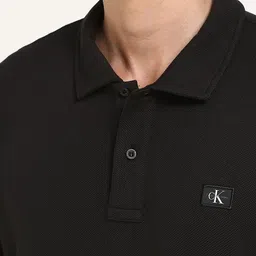 Calvin Klein Jeans Men Solid Round Neck Cotton T-shirt image 4