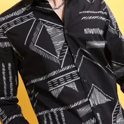 HIGHLANDER Black & Grey Geometric Printed Slim Fit Cotton Casual Shirt image 5