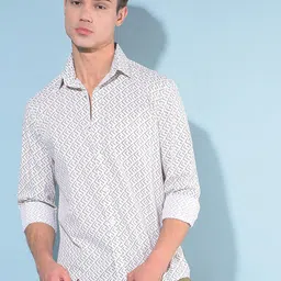 Crimsoune Club Classic Slim Fit Geometric Printed Casual Shirt image 2