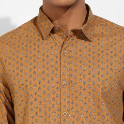 Campus Sutra Classic Floral Printed Spread Collar Cotton Casual Shirt image 3