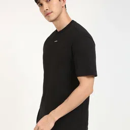 Calvin Klein Jeans Men Solid Round Neck Cotton T-shirt image 3