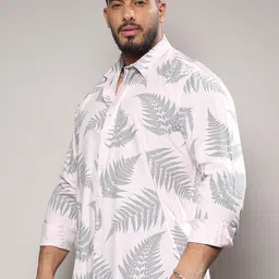 Instafab Plus Floral Printed Spread Collar Casual Shirt image 3