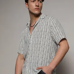 Campus Sutra Classic Spread Collar Abstract Printed Casual Shirt image 3