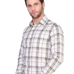 PARASSIO CLOTHINGS India Slim Checked Spread Collar Slim Fit Formal Shirt image 4