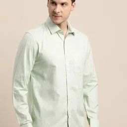 Turtle Men Solid Spread Collar Formal Shirt image 4