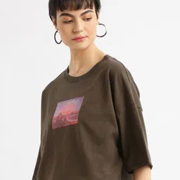SHOWOFF Women Extended Sleeves Pockets Boxy T-shirt image 3