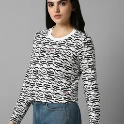 Allen Solly Woman Abstract Printed Cotton T-shirt image 3