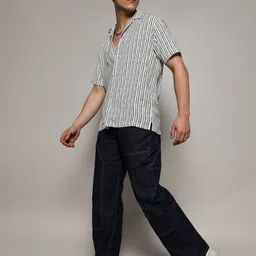 Campus Sutra Classic Spread Collar Abstract Printed Casual Shirt image 5