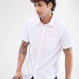 SPYKAR Men Slim Fit Solid Casual Shirt image 2