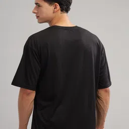 GRITSTONES Men Colourblocked Applique T-shirt image 4