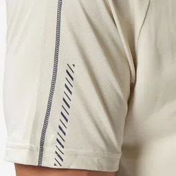 PERFLY By Decathlon Colour-Blocked Tshirts image 2